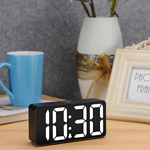 DreamSky Digital Alarm Clock with USB Charging