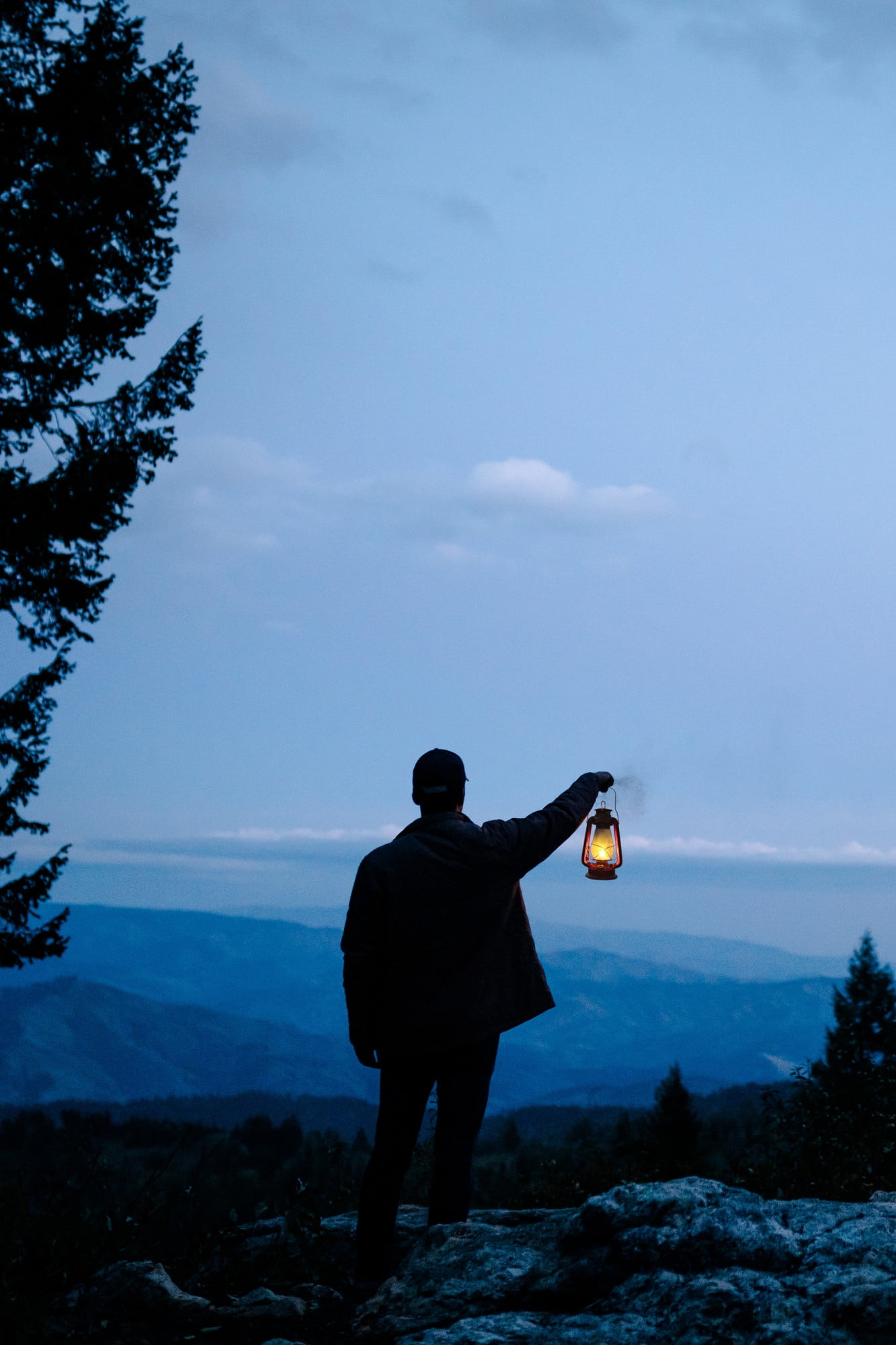 Stansport 12" Hurricane Lantern