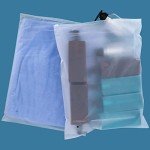 ENPOINT Transparente Plastiktüten für Kleidung, 30,5 x 40,6 cm, mit Reißverschluss, mattierte T-Shirt-Taschen, Polybeutel für den Versand von Bikini, Jeans, Jacke, 3 mm dick mit Belüftungslöchern, 25