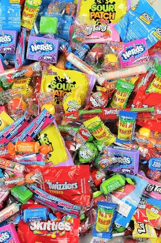 Variety Candy Pack - 2 LB Assorted Party Mix - Individually Wrapped Bulk Candy - Pinata Mix - Deluxe Queen Jax Candy Assortment