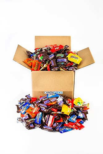 8.0lbs Chocolate Halloween Candy Bulk Variety Pack Mix. Bulk Chocolate Fun Size Candy Individually Wrapped Fun Size Chocolate. Hershey's Kisses, Reeces, Kit Kats. Reese's. Twix. Almond Joy. Peanut M&Ms. Milk Choc M&Ms