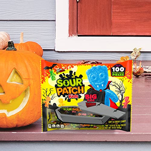 SOUR PATCH KIDS BIG Soft & Chewy Halloween Candy, 10 Packs (1000 Total Pieces)
