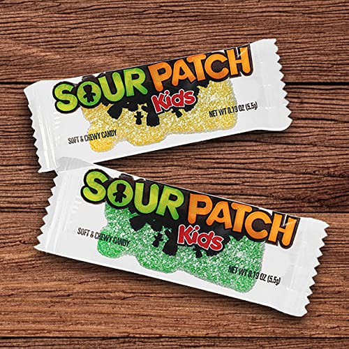 SOUR PATCH KIDS BIG Soft & Chewy Halloween Candy, 10 Packs (1000 Total Pieces)