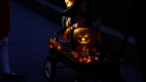 ANIMAT3D Jabberin' Jack Talking Animated Pumpkin with 8 Inch Screen and Built-in Projector + Speaker