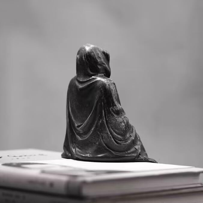 Grim Reaper Statue, Resin Gothic Throne Suriel Statue, Goth Acotar Bookshelf Decor Figurine Fantasy, Small Black Ghost Shelves Figure for Halloween Home Garden Sculpture Horror Decoration