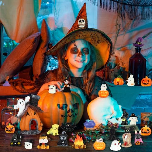 Poen 36 Pcs Halloween Miniature Figurines Resin Pumpkin Ghost Halloween Garden Accessories Miniature Halloween Decorations Halloween Miniature Ornament Kit for Outdoor Kitchen House Village Home