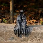 Joogour Mysterious Black Robe Grim Reaper Statue - Gothic Spooky Decor for Garden or Bookshelf - 5.9 inch Resin Figurine - Perfect Horror & Halloween Decor.