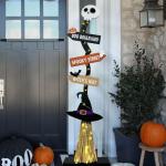 Lighted Wooden Witch’s Broom Halloween Decoration