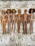 Vintage 1950’s 1960’s BARBIE DOLL Lot Of 6 Dolls Case Clothing .!!