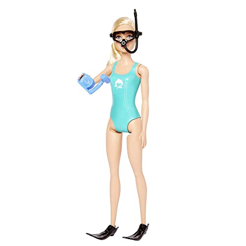 Barbie Marine Biologist Doll & 10+ Accessories, Mobile Lab Playset with Blonde Doll, Case Opens for Storage & Travel