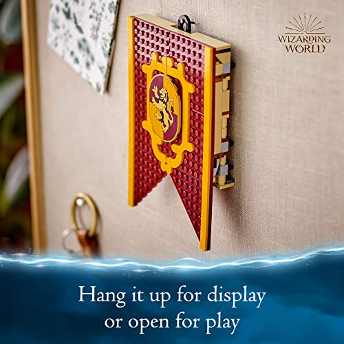 Harry Potter Gryffindor Banner Set with Lego