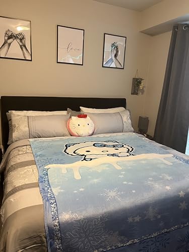 Kawaii Kitty Fleece Blanket - Soft Cartoon Plush