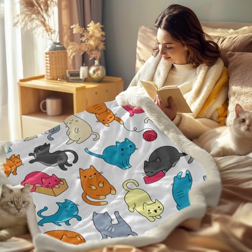 Kawaii Cat Fleece Blanket - Soft & Cozy