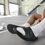 OOFOS OOahh Recovery Slide - Unisex Black Sandals