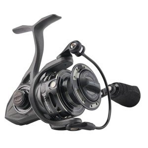 PENN Clash II Spinning Fishing Reel , Grey/Black, 3000