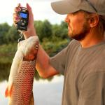 Backlit LCD Fishing Scale with Measuring Tape