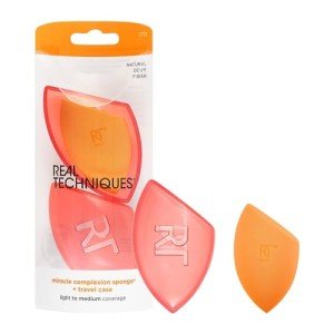 Real Techniques Makeup Sponge with Travel Case