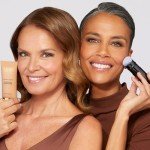 Laura Geller Retractable Kabuki Brush for Face Makeup