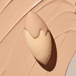 e.l.f. Camo Concealer Sponge – Dual-Pointed Makeup Tool