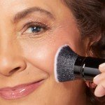 Laura Geller Retractable Kabuki Brush for Makeup