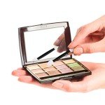 Cuttte 120PCS Disposable Dual Sides Eye Shadow Sponge Applicators with Container, 2.44' Length Eyeshadow Brushes Makeup Applicator Black