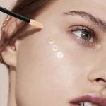 Chanaco 200Pcs Lip Wands Applicators Disposable Black Lip Brushes for Lipstick Lip Gloss Testers Wands Lint Applicator Makeup Beauty Tools for Women