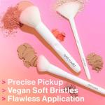 wet n wild Contour Brush, Sculpt, Highlight, & Blend, Luxurious Plush Fibers, Ergonomic Handle for Comfortable Precision Control , Cruelty-Free & Vegan