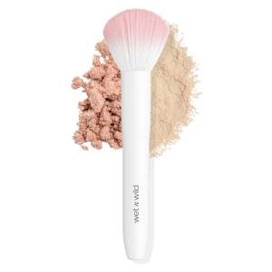 wet n wild Powder Brush, Ultra-Plush Synthetic Bristles for Flawless Application, Soft Touch, Ergonomic Handle for Comfortable Precision Control