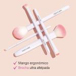 Wet n Wild Full Coverage Foundation Brush - Vegan