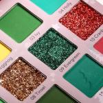 Green Red Eyeshadow Palette, Pigmented Matte Shimmer Christmas Makeup Pallet for Grinch, Shrek Makeup, 18 Colors Long Lasting Xmas Green Gold Glitter Eye Shadow Palette for Holiday, Parties, Cosplay