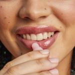 Tree Hut Original Sugarlips Lip Butter, Hydrating Lip Care to Lock in Moisture & Nourish Lips, Soft & Smooth Finish, 0.52 fl oz