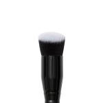 e.l.f. Camo Liquid Blush Brush, Angled Blush Brush Ideal For Applying & Blending Colors On Cheeks, Soft, Dense Bristles, Vegan & Cruelty-free