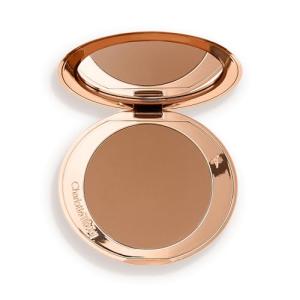Charlotte Tilbury Airbrush Matte Bronzer - Smoothing & Blurring Powder Bronzer with an Airbrush Finish - Refillable Makeup Infused with Silky Mica & Hyaluronic Acid - 2 Medium