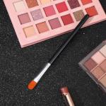 1 Pcs Flat Rounded Concealer Brush, Extra Flat Eyebrow Brush & Eye Shadow Primer Applicator, Soft Dense Synthetic Small Makeup Brushes for Blending Cream Liquid Powder