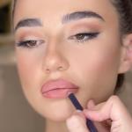 Kevyn Aucoin Unforgettable Lip Definer Pencil & Brush