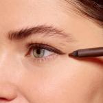 essence | Stay & Play Gel Eyeliner | Super Soft Gel-like Texture | Waterproof & Longlasting | Vegan & Cruelty Free (02 But First Espresso)