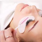 200Pcs Eyelash Extension Supplies Kit,Disposable Lash Spoolies Brushes Micro Swab Brushes Mascara Wand Lip Brushes for Eyelash Extension Tattoo Lipstick Applicator (Crystal Pink)