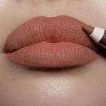 Charlotte Tilbury Lip Cheat Lip Liner Pencil - Gives Lips a Fuller-Looking, Defined Pout - Enriched with Jojoba Oil & Hyaluronic Acid - Waterproof, Smudge-Proof & Transfer-Proof - Hot Gossip