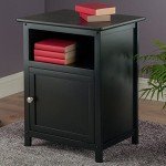 Winsome Henry Black Accent Table, 19 Inches