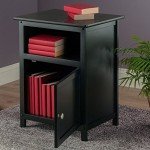 Winsome Henry Black Accent Table, 19 Inches