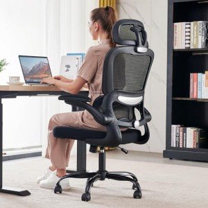 Ergonomic Mesh Office Chair with Wheels, Black