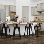 Set of 4 30-Inch Metal Bar Stools