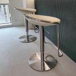 Customizable Retro Luxury Italian Bar Stools Sturdy Industrial Creative Adults Bar Chairs Library Waiting