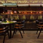 BFP Furniture Restaurant Project Furniture Bar Set Dining Table Chair Bar Stool Booth Sofa Furniture Set