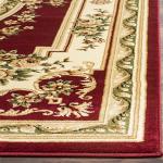 SAFAVIEH Lyndhurst Collection Area Rug - 8' x 11', Red & Ivory, Traditional European Medallion Design, Non-Shedding & Easy Care, Ideal for High Traffic Areas in Living Room, Bedroom (LNH218C)