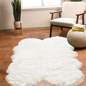 Latepis Sheepskin Rug 4X6 White Faux Fur Rug for Bedroom Bedside Fluffy Rugs for Living Room Fuzzy Plush Soft Rugs Luxury Home Decor