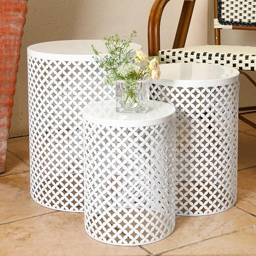 Menkxi Outdoor Side Table Set of 3 Heavy Duty Patio Nesting Table Round Metal Modern End Table Decorative Garden Stools Plant Stand for Indoor Living Room Porch Poolside Coffee Table(Cream White)