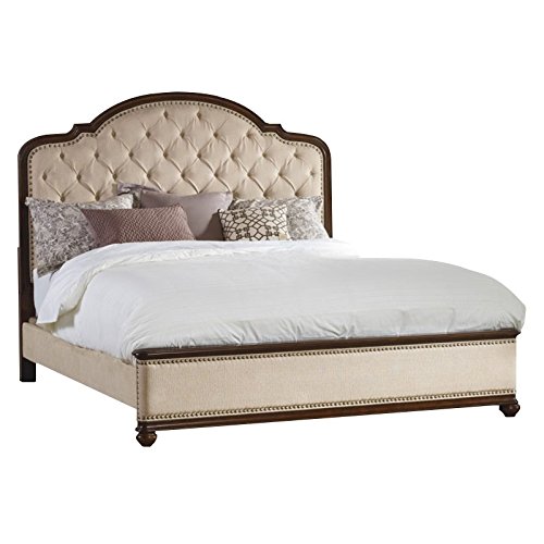Hooker Furniture Leesburg Tufted Fabric Upholstered King Bed in Mahogany