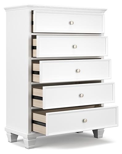 Signature Design by Ashley Fortman Casual 5 Drawer Chest for Bedroom, White