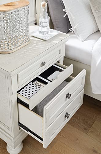 Robbinsdale Traditional 2 Drawer Night Stand - White